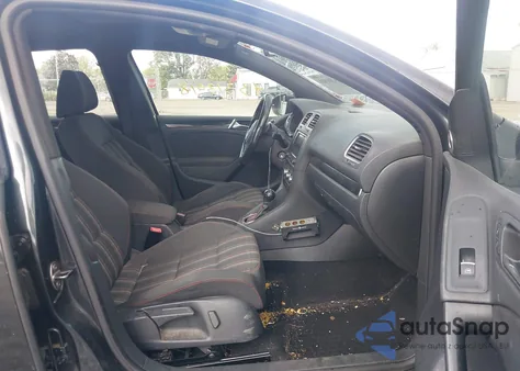 2010 Volkswagen Gti 4-Door z USA, uszkodzony, nr VIN WVWHD7AJ3AW243727